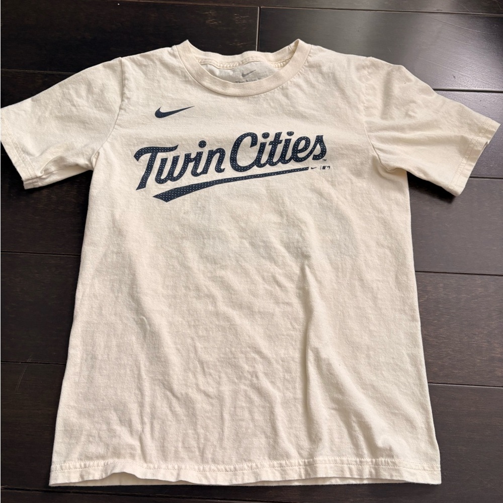 MN Twins Youth M shirt - Byron Buxton